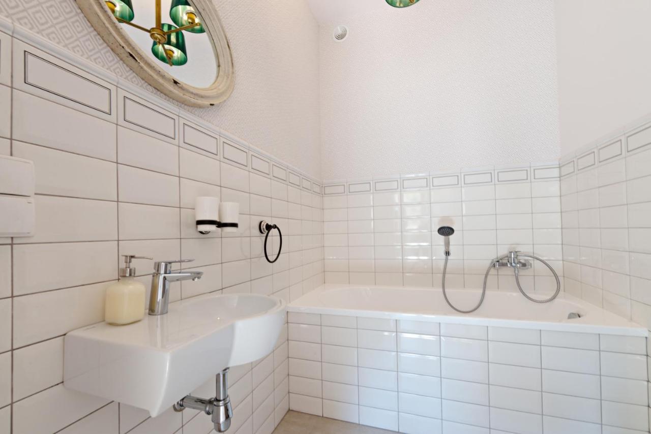 Malinowe Wzgorze Domki 90 M2 Z Sauna I Balia Krzeszna Экстерьер фото